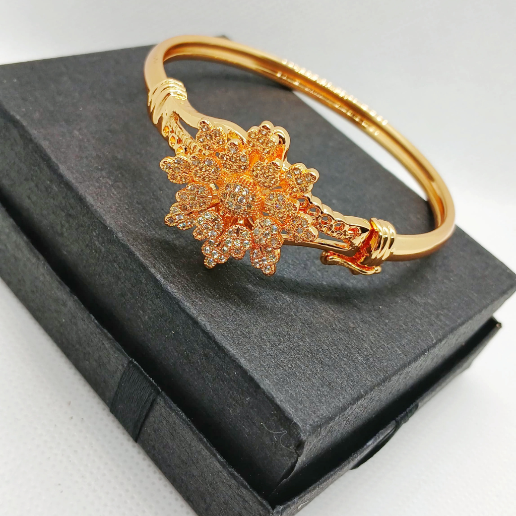 Golden Flower handcuff